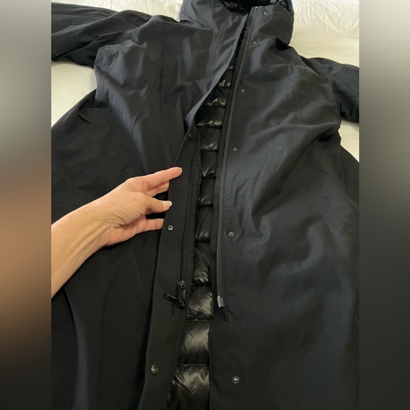 ArcTeryx | Women's SZ XL | Black Centrale Parka Down | Long Length Hooded | NWOT - Picture 12 of 14